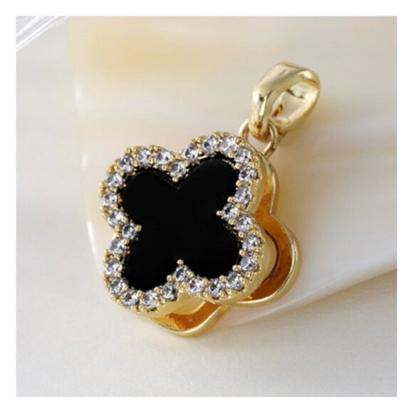 Spinning Clover Necklace Rotating Clover Necklace 18KGP with 18" Chain - Picture 3 of 6